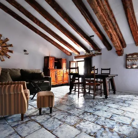 La Casa Grande De * Albarracin