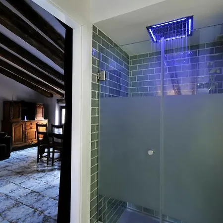 La Casa Grande De 아파트 아바라신